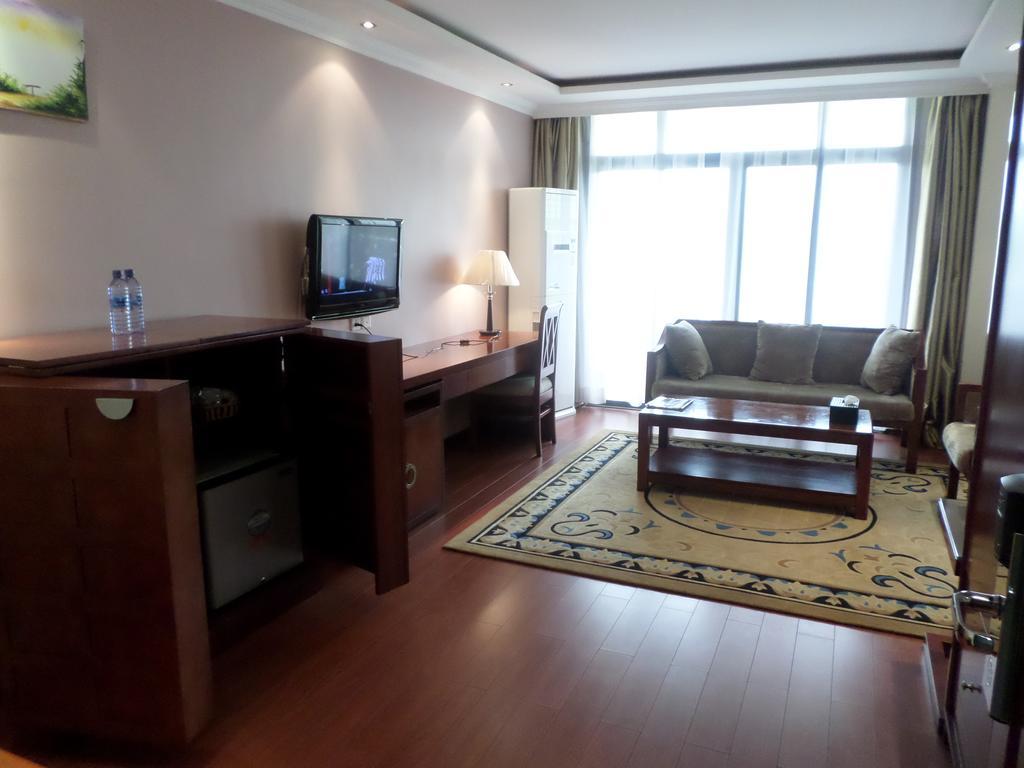 G.S Plaza Hotel Accra Bagian luar foto