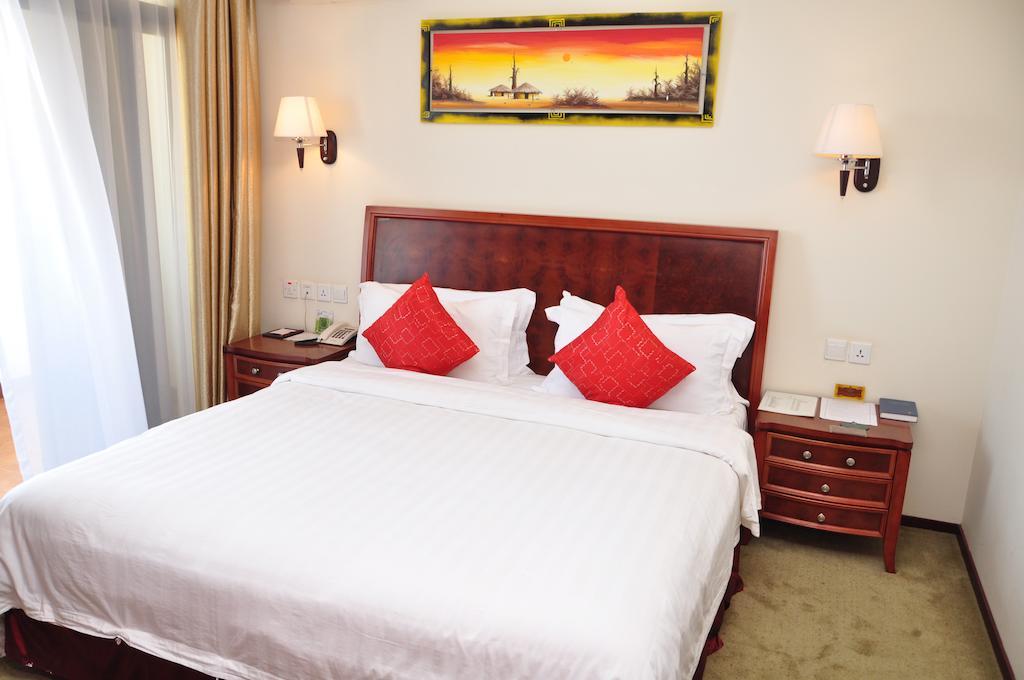 G.S Plaza Hotel Accra Bagian luar foto