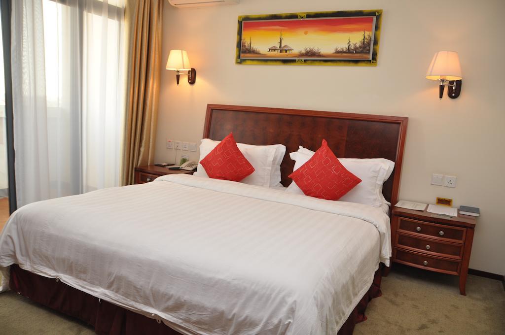 G.S Plaza Hotel Accra Bagian luar foto